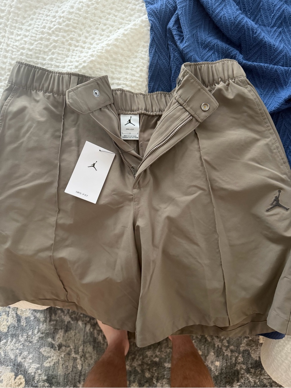 Jordan Men’s Relaxed Fit Athletic Golf Shorts - Olive